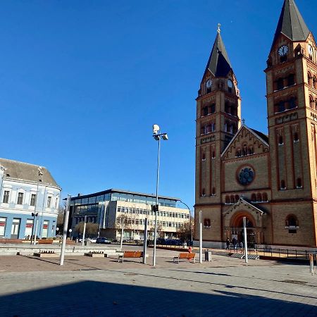 Zrinyi Central Apartman With Free Parking Ньїредьгаза Екстер'єр фото