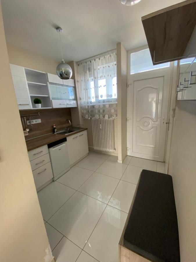 Zrinyi Central Apartman With Free Parking Ньїредьгаза Екстер'єр фото