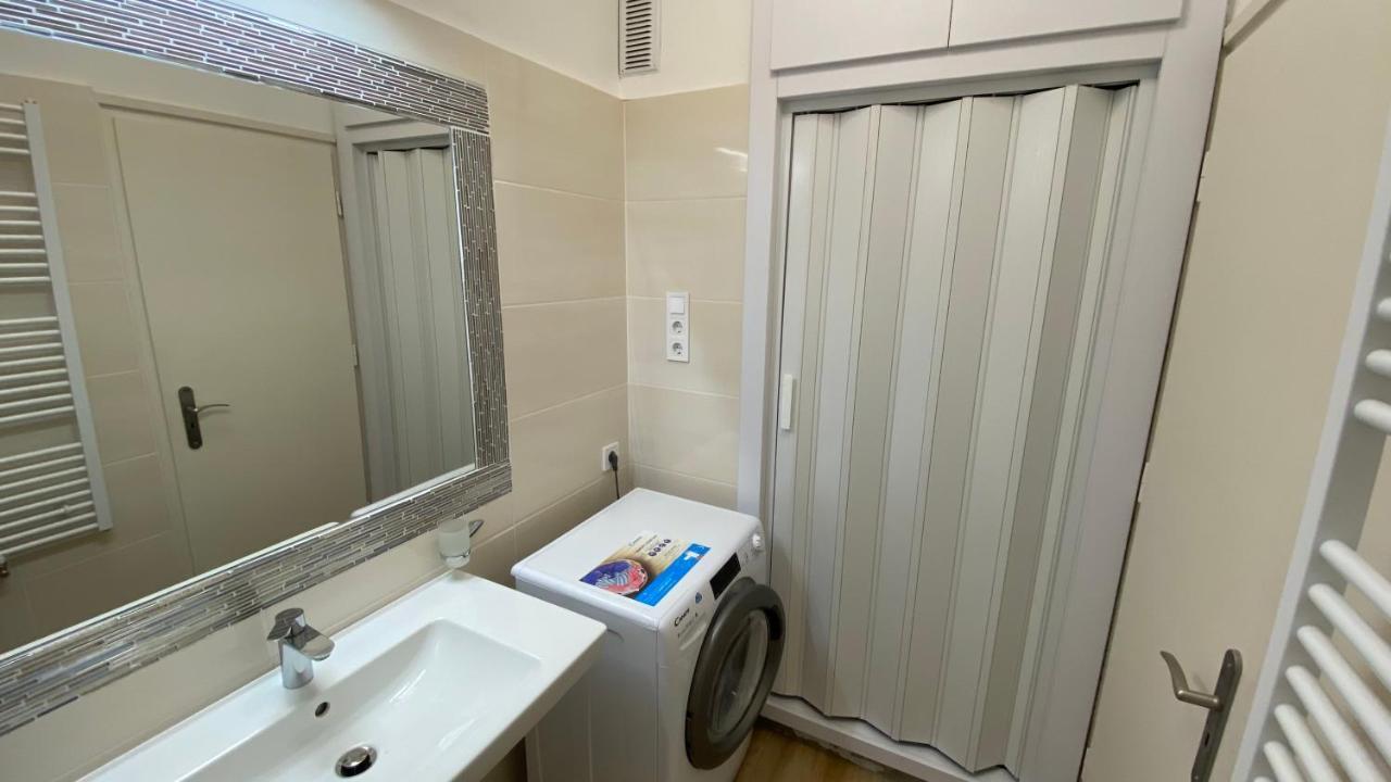 Zrinyi Central Apartman With Free Parking Ньїредьгаза Екстер'єр фото